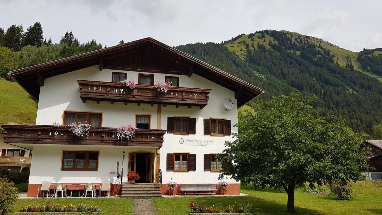 Haus Christof Apartment Holzgau Bagian luar foto